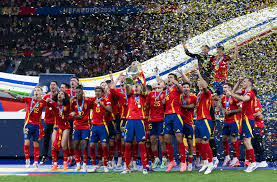 格外引人注 格外引人注